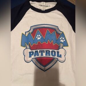 Mama Patrol fitted cropped raglan tee